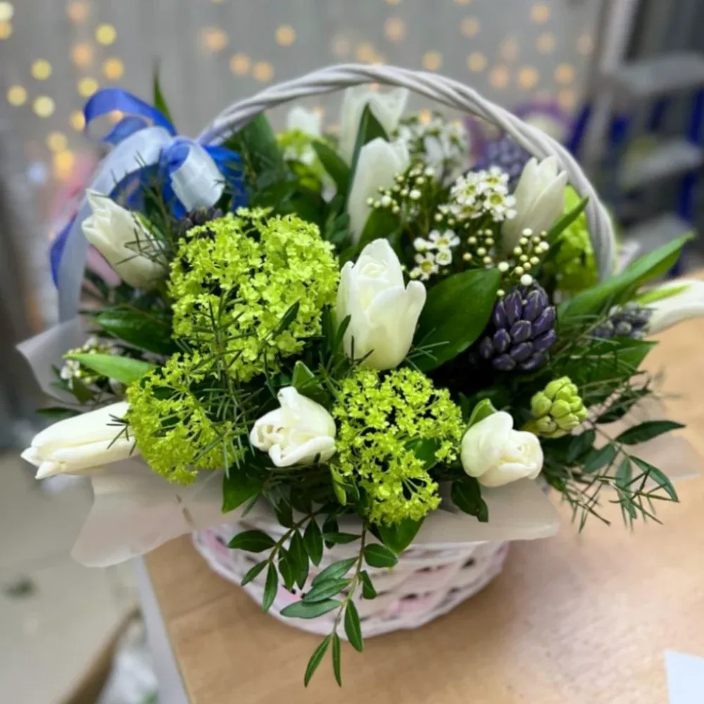 Корзины с гиацинтами